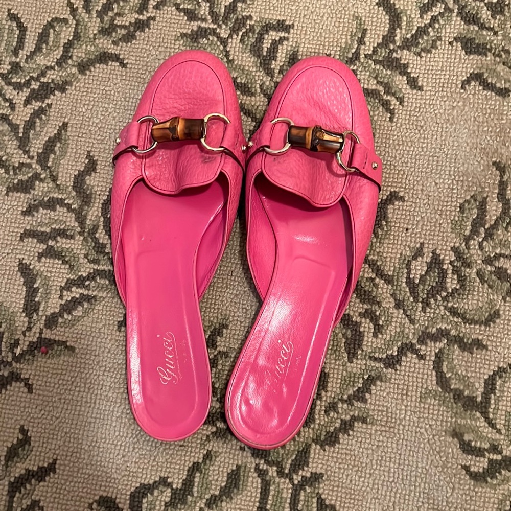 Gucci Size 11B Pink Pigskin Slides